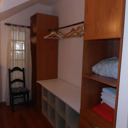 Semesterbostad Nena House